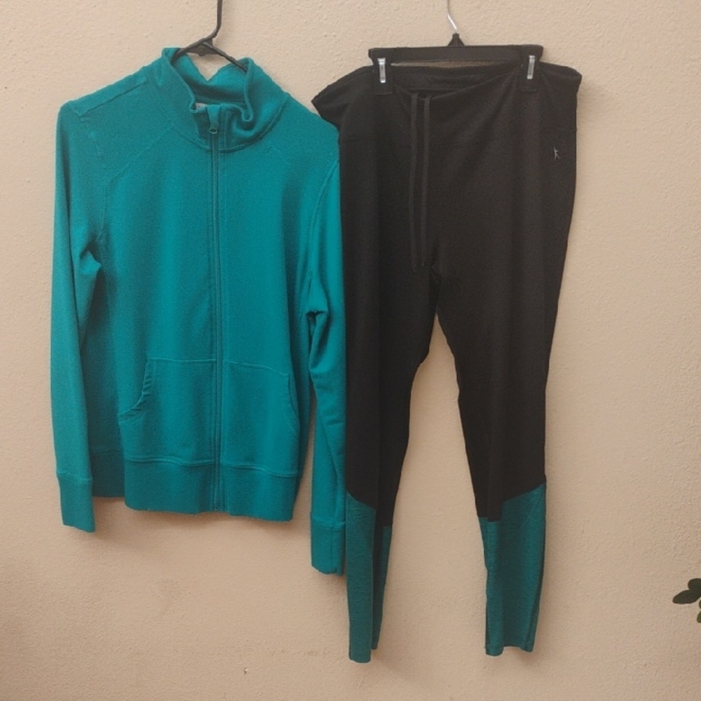 Danskin Teal and Black Leggings